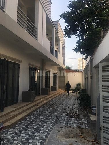  SIÊU PHẨM -  BIỆT THỰ 406M - 40 TỶ - XÂY 2 TẦNG - KHU QUỐC HƯƠNG