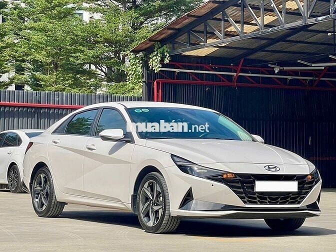 Elantra 2023 2.0 AT Cao cấp 22000km xe đẹp như mới