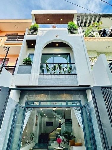 Bán nhà ở đường Vĩnh Hội, phường 4, quận 4, giá 2 tỷ 