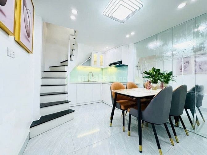 Bán nhà cực đẹp Đại La: 17m2, 4 tầng, full nội thất, số riêng, 2,9tỷ