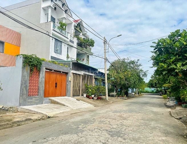 Ngộp bán đất 6x20m, đường xe tải, Hẻm 274 Nguyễn Văn Tạo, Long Thới