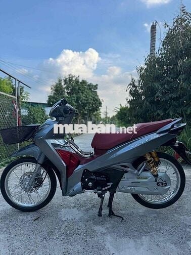 wave 125i lướt xe dáng full PPF