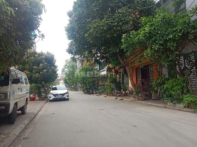 Bán gấp đất ở Học Viện Nông Nghiệp Trâu Quỳ, Gia Lâm