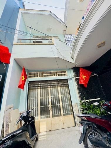 Nhà hẻm 5m. 125/225,nguyễn thị tần P2Q8. Giá tốt