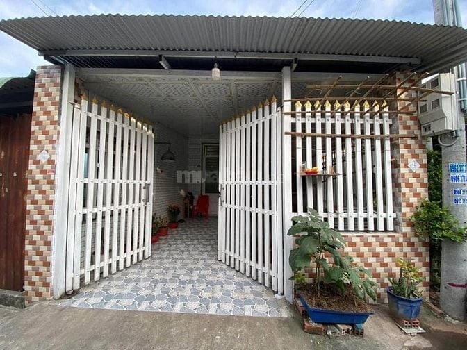 Bán gấp căn nhà ở ngay 1 / đường Suối Lội , Củ Chi 120m2 SHR giá 670tr