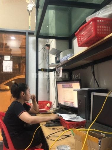 Cần tuyển 1 nv làm việc tại Văn phòng
