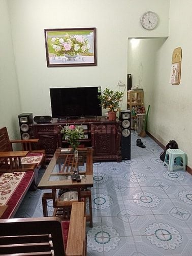 Cho hộ gia đình thuê nhà số 206 Phó Đức Chính, Quận Ba Đình, HN