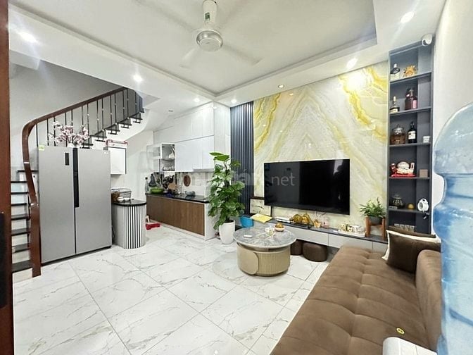 30M RA Ô TÔ TRÁNH, KHƯƠNG TRUNG THANH XUÂN, 50M2 3TẦNG,FULL  NỘI THẤT.