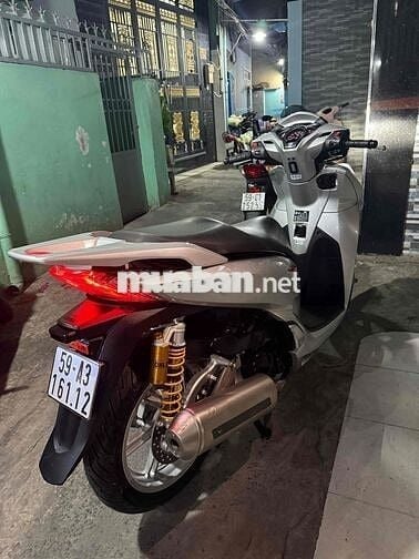 Honda sh 300i nhập ý đời 2018 chính chủ