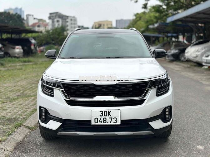 Kia Seltos 2022 1.6Premium Trắng 16000km Siêu Cọp