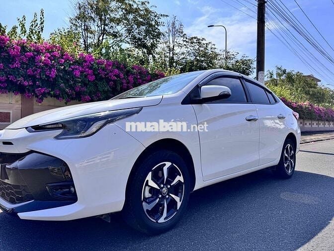 Toyota Vios 2024 Số Sàn Sơn Zin 100%