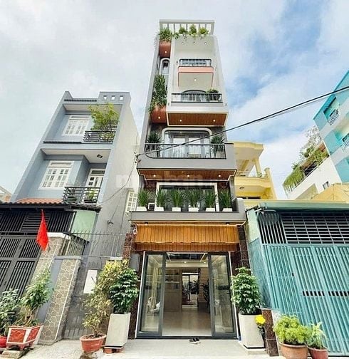 Căn 64.7m2 Võ Văn Tần, Q3 - gần chợ Bàn Cờ. Xây 1 trệt 4 làu, hẻm 