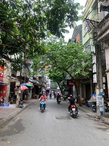 Bán nhà mặt đường Dư Hàng, mặt tiền 5m gần chợ