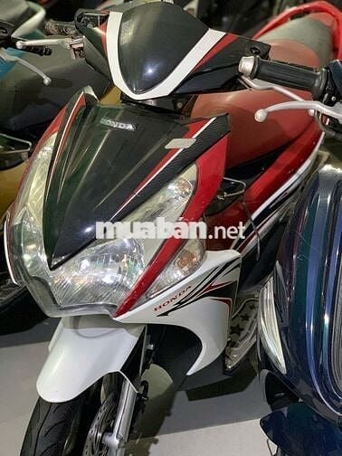 AB đời 2011 có cccd chủ, máy zin thì thầm êm ái.