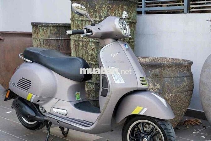 Vespa GTS 300 Hpe Smarkey