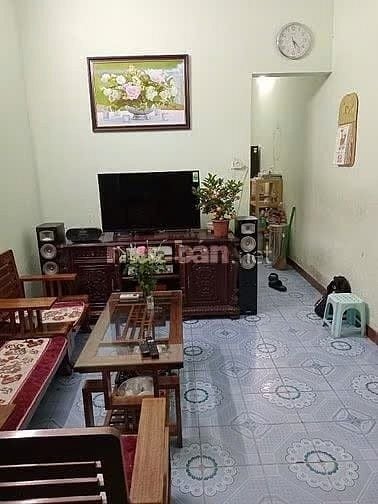 Bán nhà 2 tầng ngõ 318/100/8 nhà số 9 đường La Thành, 37,3m2