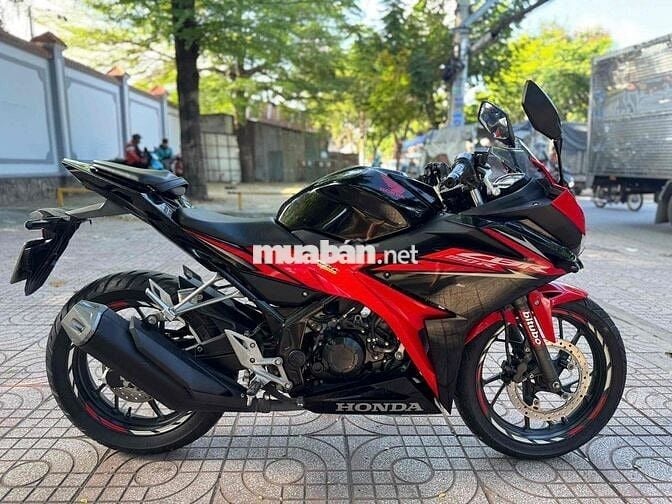 Honda CBR 2018 chính chủ biển số thành phố