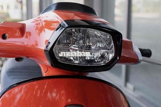 Vespa Sprint 150 2022 dá như 125