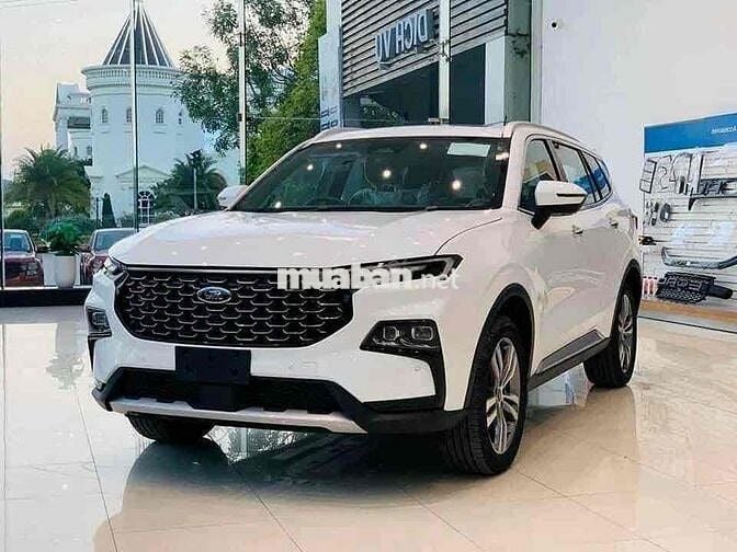 2025 Titanium X 1.5 AT Bank 90%, trả trước 200tr