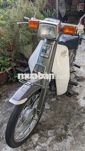 Honda Custom 90 dọn sẵn