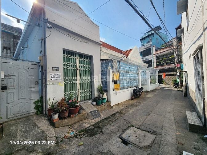 Phòng trọ mới 20 m2, gần Vincom, chợ Nguyễn Xí, bến xe miền Đông