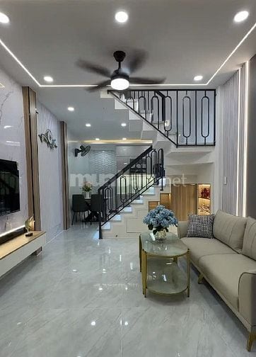 BÁN NHÀ 2 TẦNG ĐƯỜNG TRẦN QUANG DIỆU P14, QUẬN 3 GẦN KHÚC LÊ VĂN SỸ