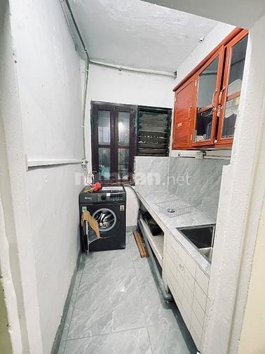 Cc cho thuê căn hộ 23b ngõ 62 Nguyễn chí thanh dt 20-30m , 4,5tr/1th