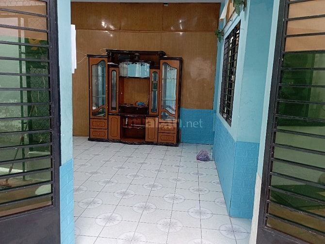 Cho thuê nguyên căn nhà cấp 4.