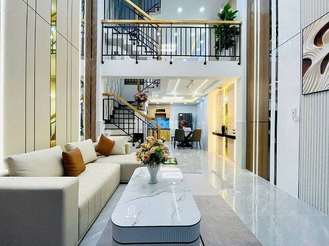 Gấp! Chốt ngay căn nhà 51m2 ngay Võ Oanh, Bình Thạnh. Giá: 3 Tỷ 210