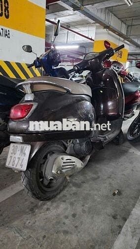 Bán xe Vespa 150 nhập nguyên chiếc màu nâu