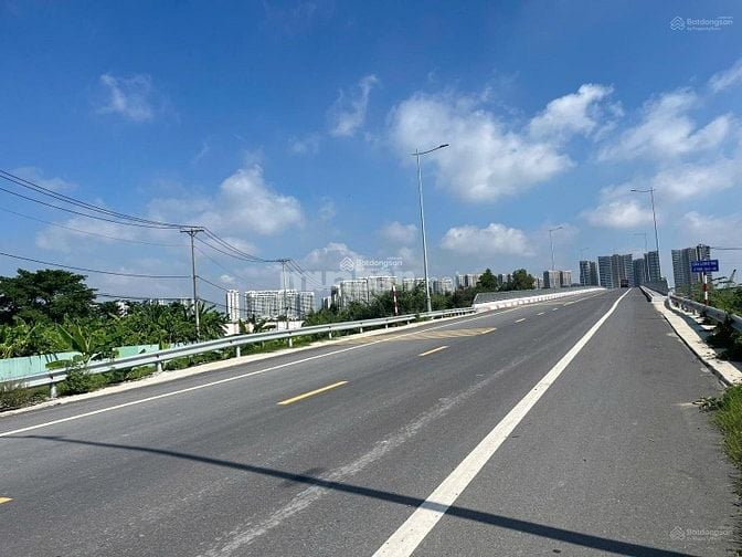 chính chủ cần bán 1 héc ta  đất long phước , quận 9, gần vinhome, 