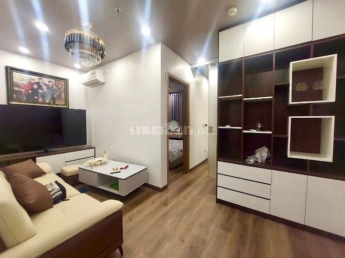 HƠN 4 TỶ - CĂN HỘ CAO CẤP BERRIVER 390 NGUYỄN VĂN CỪ - FULL NỘI THẤT