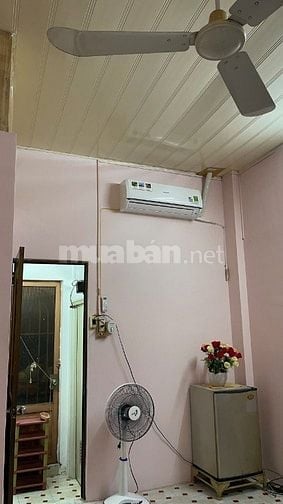 Cho thuê phòng rẻ bờ kè Q3 Trường Sa