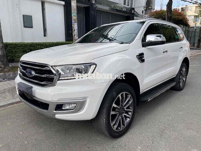 🚘Ford Everest 2019 Titanium 2.0L AT 4x2 - 82000 km