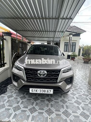 Toyota Fortuner 2023 2.4L 4x2 AT - 28000 km