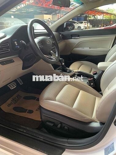 Hyundai Elantra 2021 2.0 AT - 22700 km