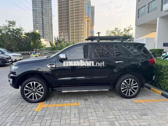 Ford Everest 2018 Titanium 2.2L AT 4x2