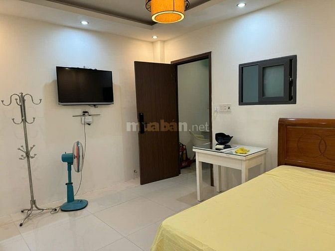Bán nhà đang kinh doanh căn hộ dịch vụ