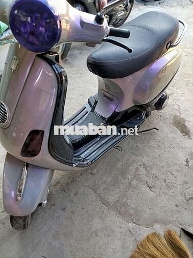 Cần bán vespa 3v ie 125cc 2012