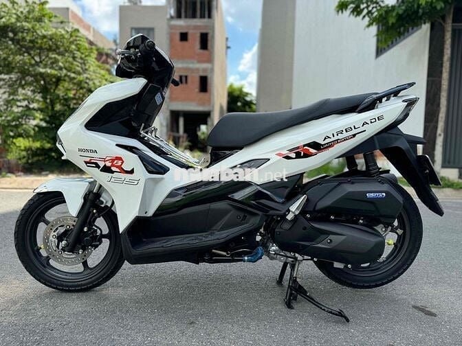 AIR BLADE 2024 ODO 3200 ĐẸP KEN CHÍNH CHỦ KÝ GIẤY