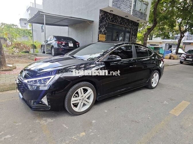 Hyundai Elantra 2020 1.6 AT Sport - 74000 km
