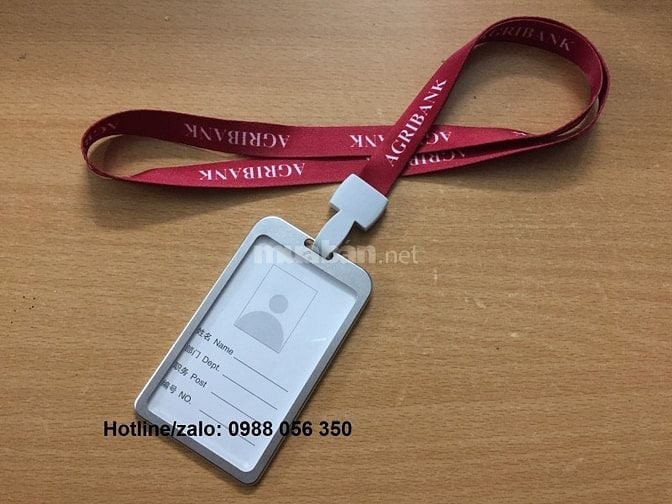 Bao đựng thẻ kim loại - bao đựng thẻ tên nhân viên