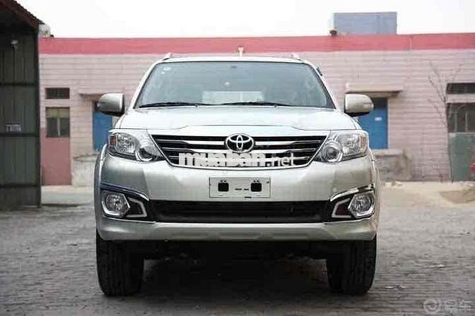 Toyota Fortuner 2014 2.7V 4x2 AT - 61000 km