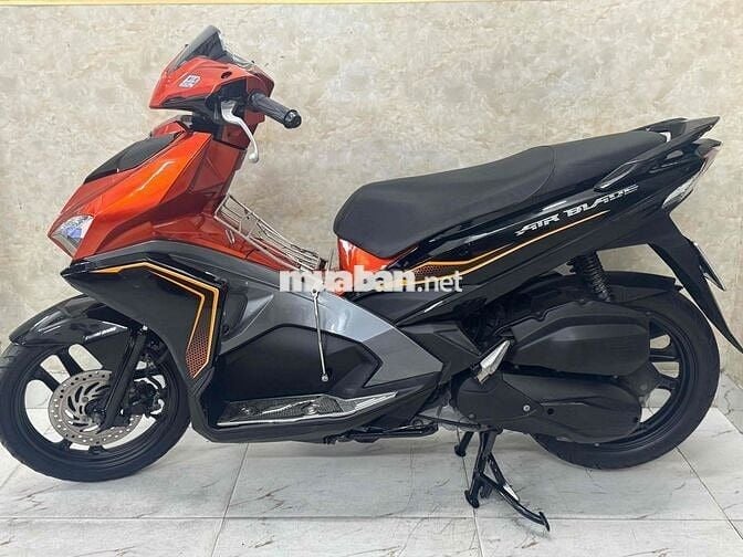 AB 125 màu đen cam mới keng 43C1-535.12