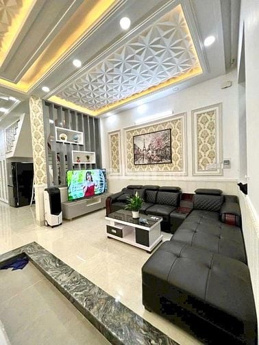 Bán nhà 42m2 Lâm Văn Bền, Q7 cách ĐH Tài chính Marketing 3p - 1tỷ780