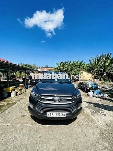 Toyota Innova 2019 2.0E - 90000 km
