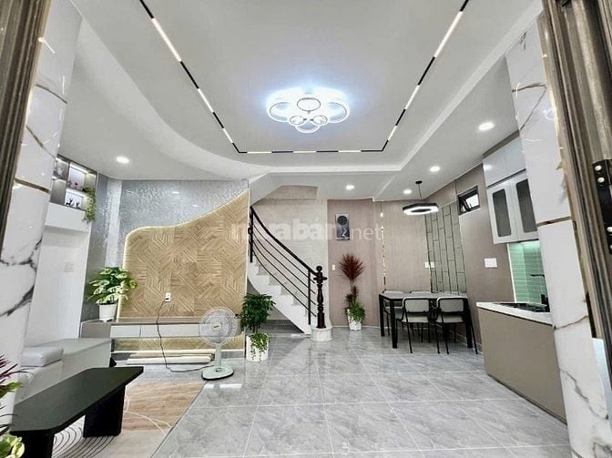 Chú Quý thanh lí nhà tại Lê Văn Duyệt, P1, B.Thạnh | 2 tỷ 760 | 42m2