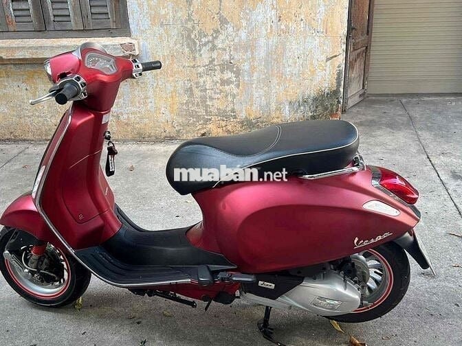 vespa 2018 đèn led moi 98% chính chủ kí giay