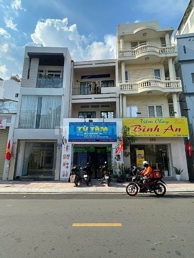 Giảm thêm 5 tỷ! Góc 2 MT Huỳnh Văn Bánh - 260m2 (12 x 20) - Hầm 7 Tầng