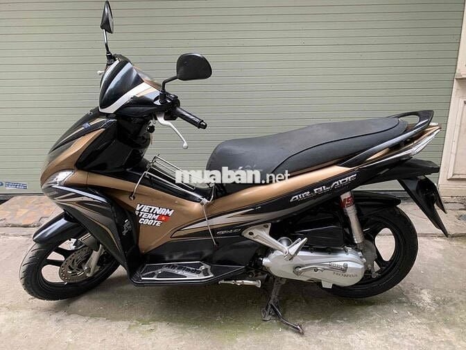 Xe nhà dùng bán AIRBLADE cuối 2012 FI nguyên bản